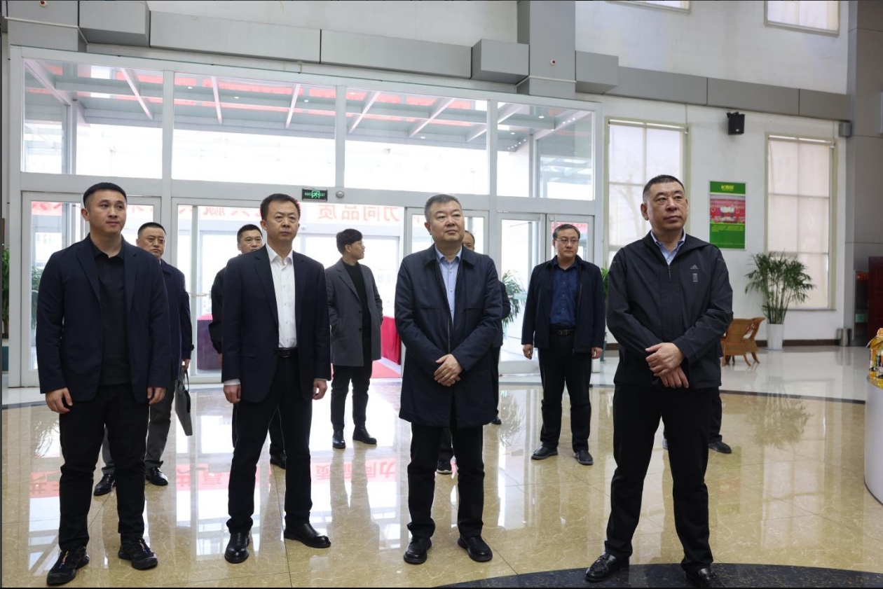辽宁省营口市发展和改革委一行来山东EBET易博网站集团参观考察