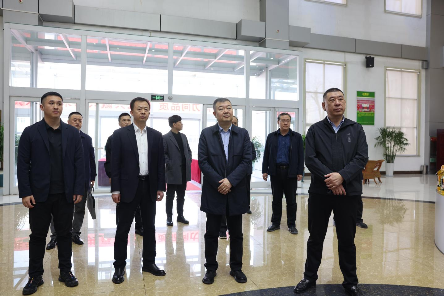 辽宁省营口市发展和改革委一行来山东EBET易博网站集团参观考察