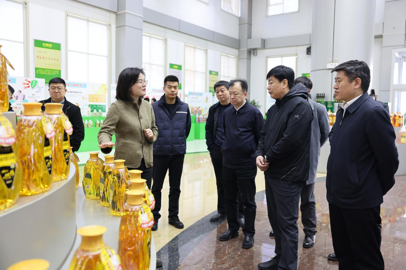 黑龙江省鸡西市委副书记孙亮一行来山东EBET易博网站集团考察
