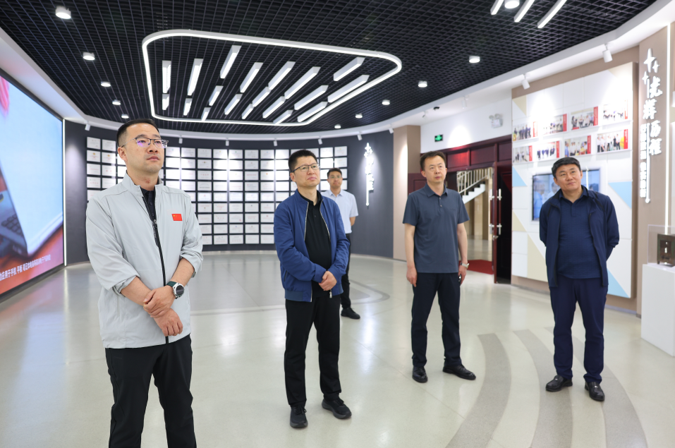 黑龙江省泰来县考察组来山东EBET易博网站集团参观考察