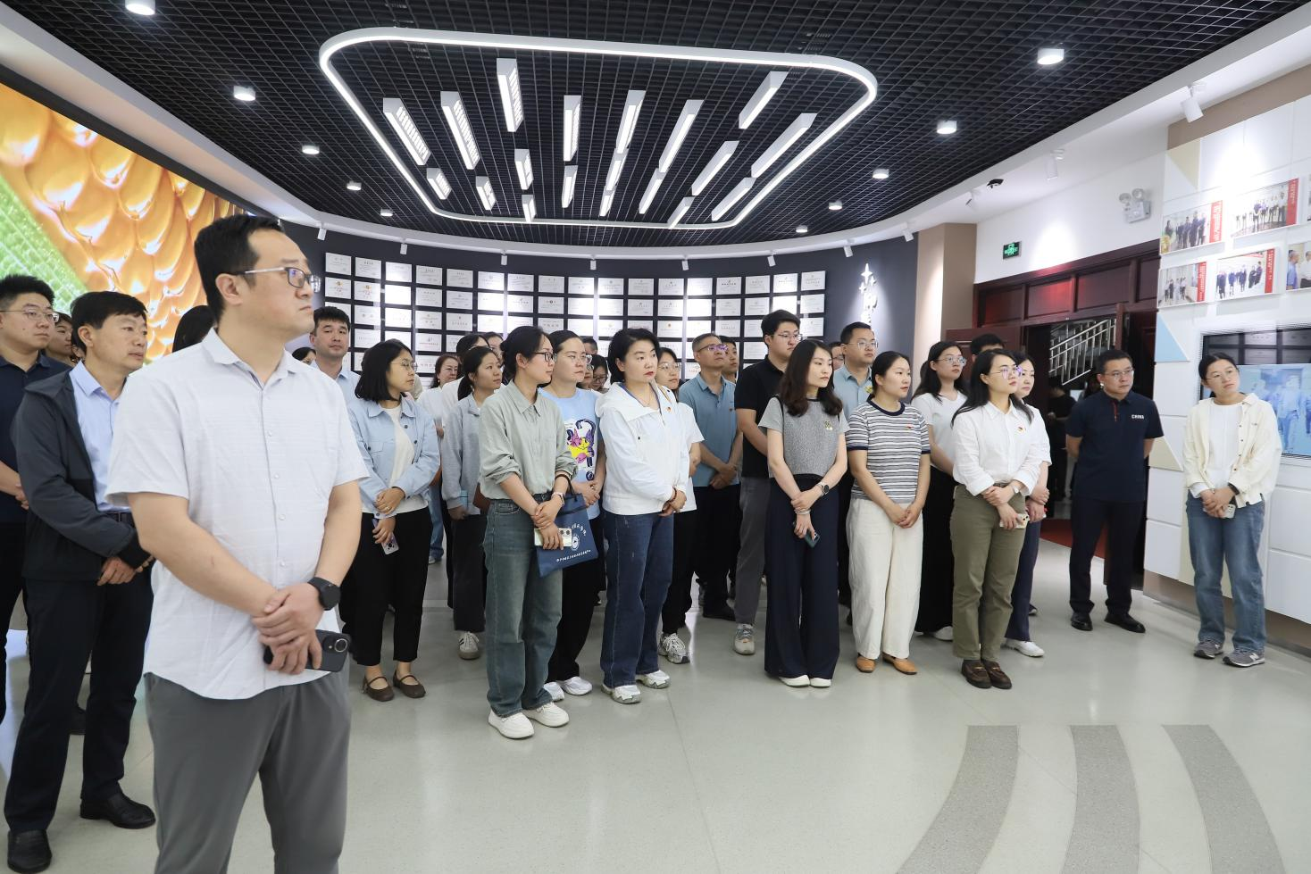 邹平市“2025年市直机关提高党员干部内生动力暨党务干部培训班”走进山东EBET易博网站集团