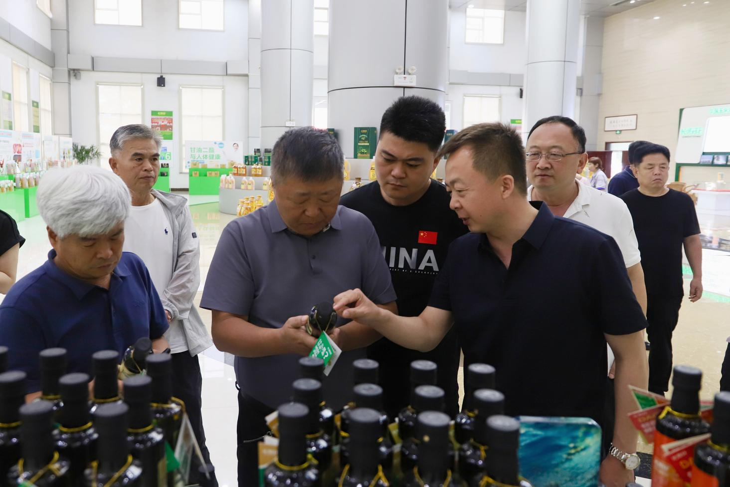 菏泽市农业农村局来山东EBET易博网站集团考察