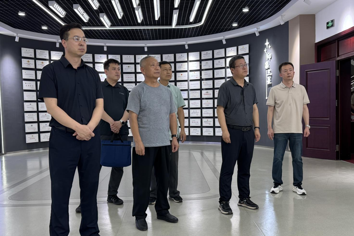 通辽市科尔沁区委副书记、政府区长金树国来山东EBET易博网站集团考察